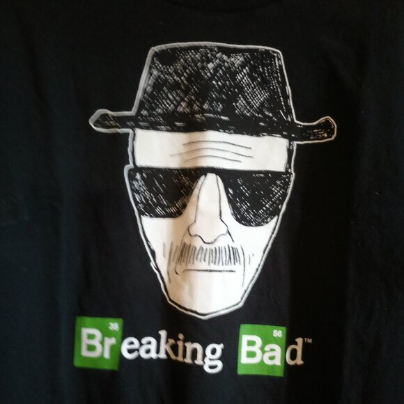 Men's Black XXL Breaking Bad Heisenberg Graphic T-Shirt Distressed TV Show - Picture 1 of 5